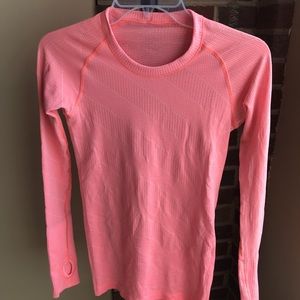 Lululemon Swiftly Tech long sleeve sz 4